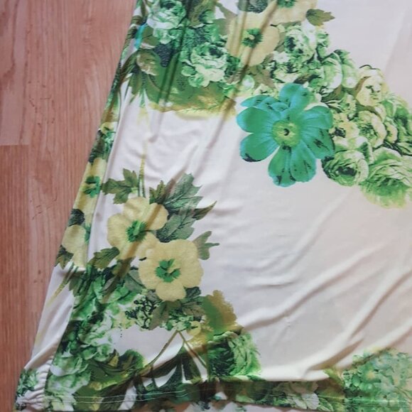 Gorgeous tropical print maxi dress/sundress. - Picture 11 of 12